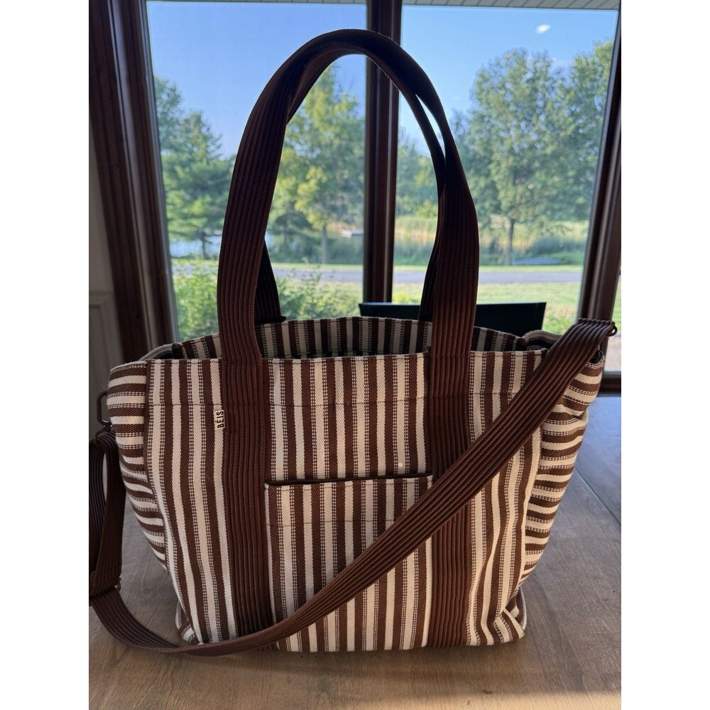 Beis Vacation Tote Beach Bag in Maple Stripe